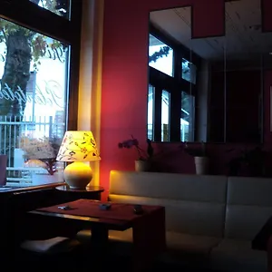 albergo-del-cacciatore-maggio.it-lombardy.com/